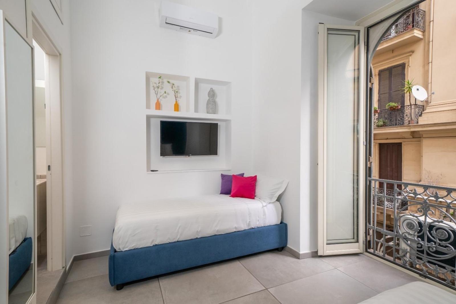 Bovio Boutique Studio Apartment Nápoles Exterior foto